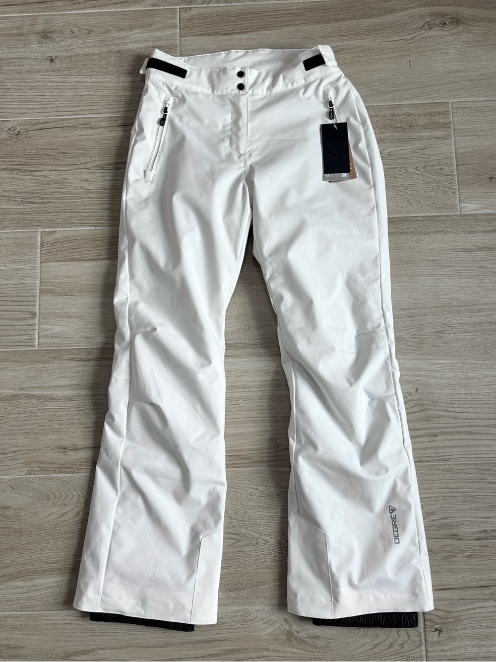NWT Degre7 Valgau Ski Snow Snowboarding Pants White Women’s Size 8 Medium